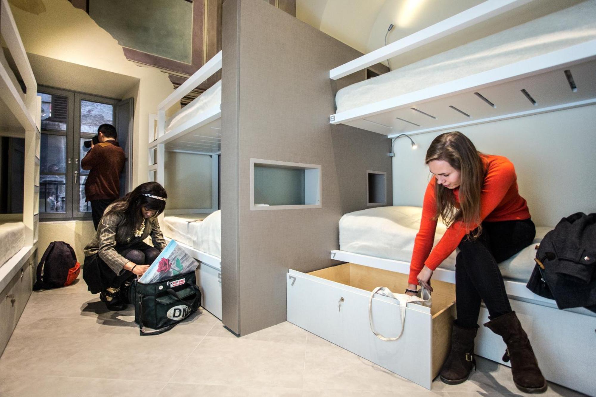 Little Italy Hostel Ex Chiesa S Donato 페루자 외부 사진