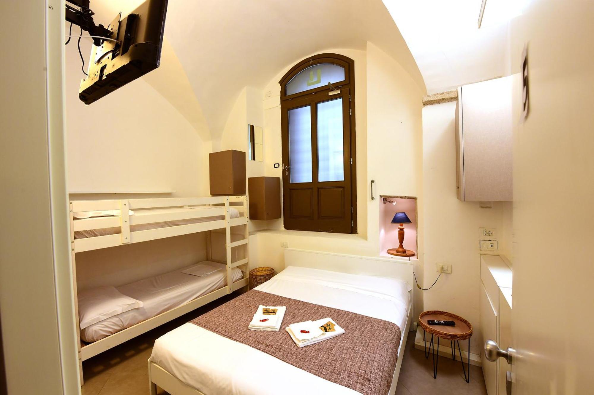 Little Italy Hostel Ex Chiesa S Donato 페루자 외부 사진