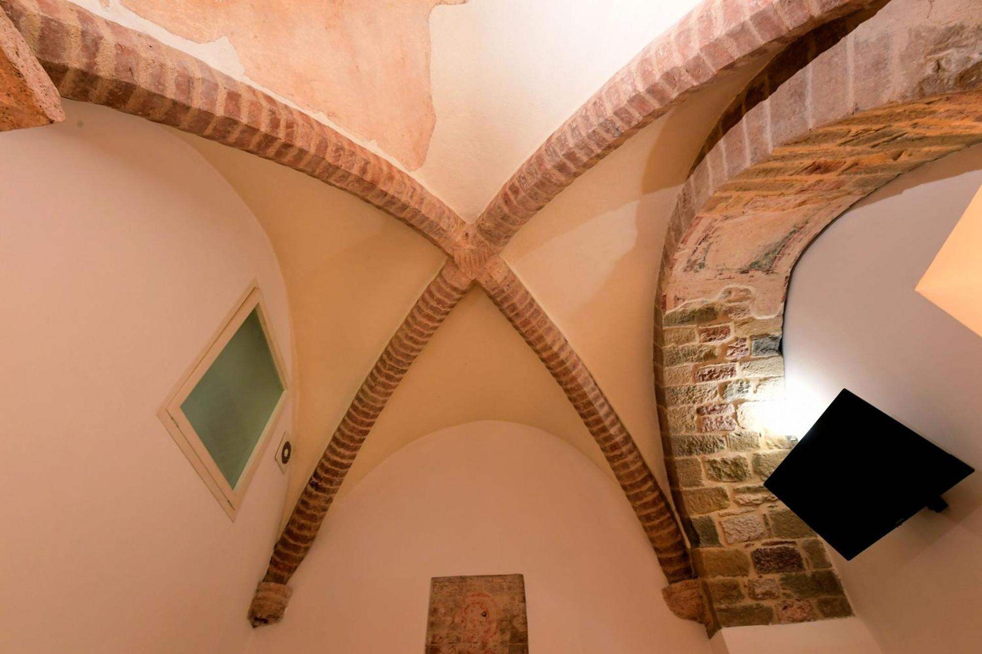 Little Italy Hostel Ex Chiesa S Donato 페루자 외부 사진