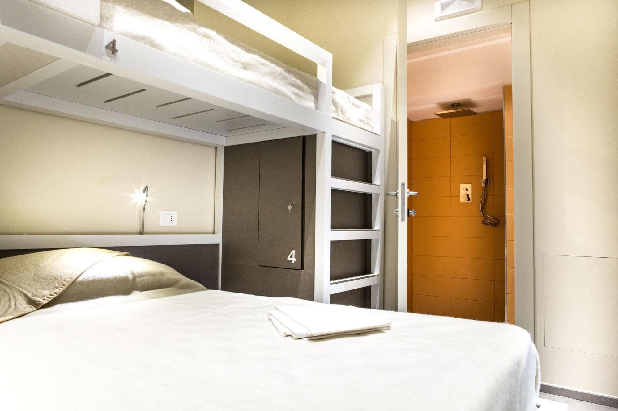 Little Italy Hostel Ex Chiesa S Donato 페루자 외부 사진